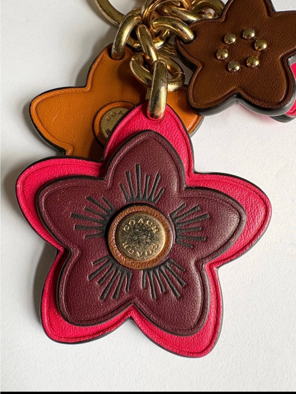 COACH Flower Motif Leather Bag
Charm Keychain Pink Brown
Orange, Fob, rare - Picture 10 of 16